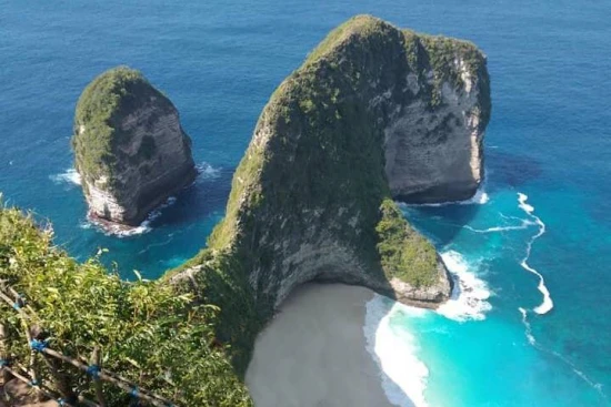 Bali Best Nusa Penida Island Tour Package