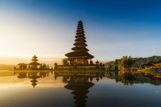Bali Beratan Lake Temple & Jatiluwih Rice Terrace Tour Package